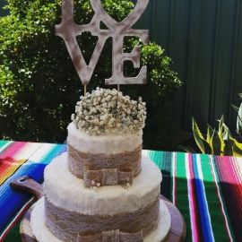 Photo---Rustic-Wedding-Cake